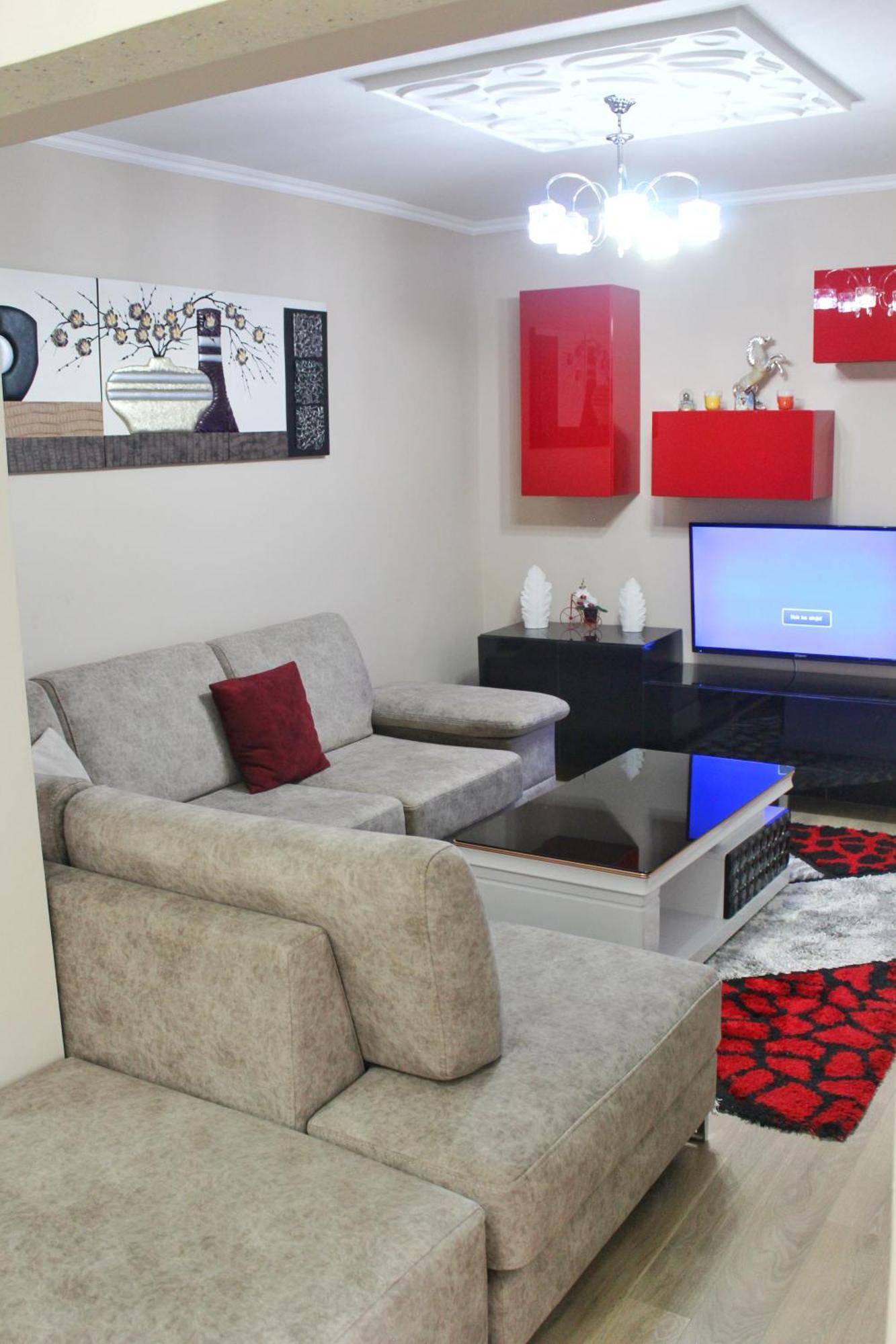 Essy'S Apartment Korce Exteriér fotografie