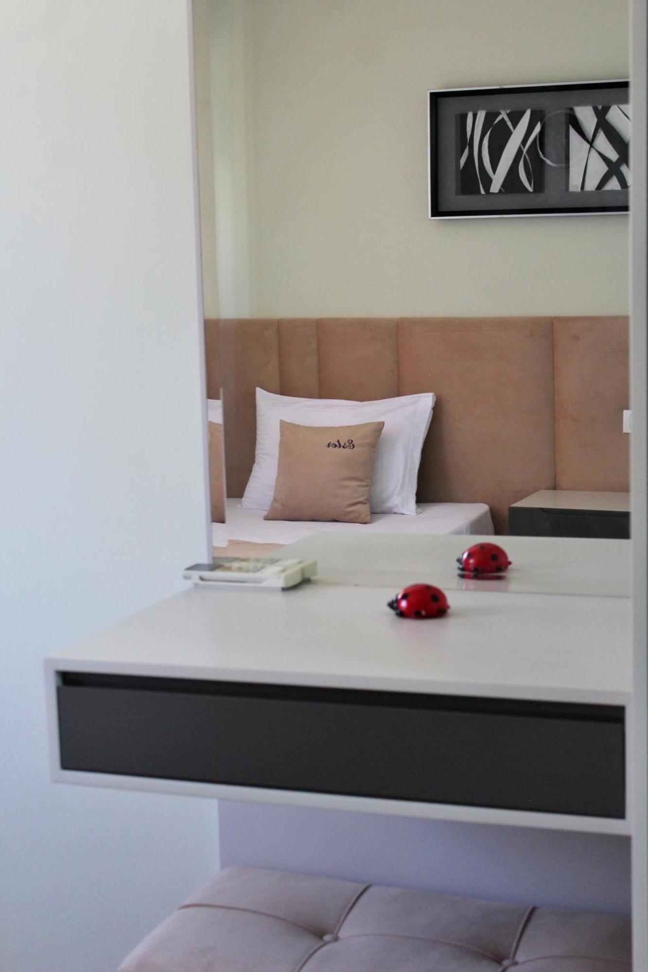 Essy'S Apartment Korce Exteriér fotografie